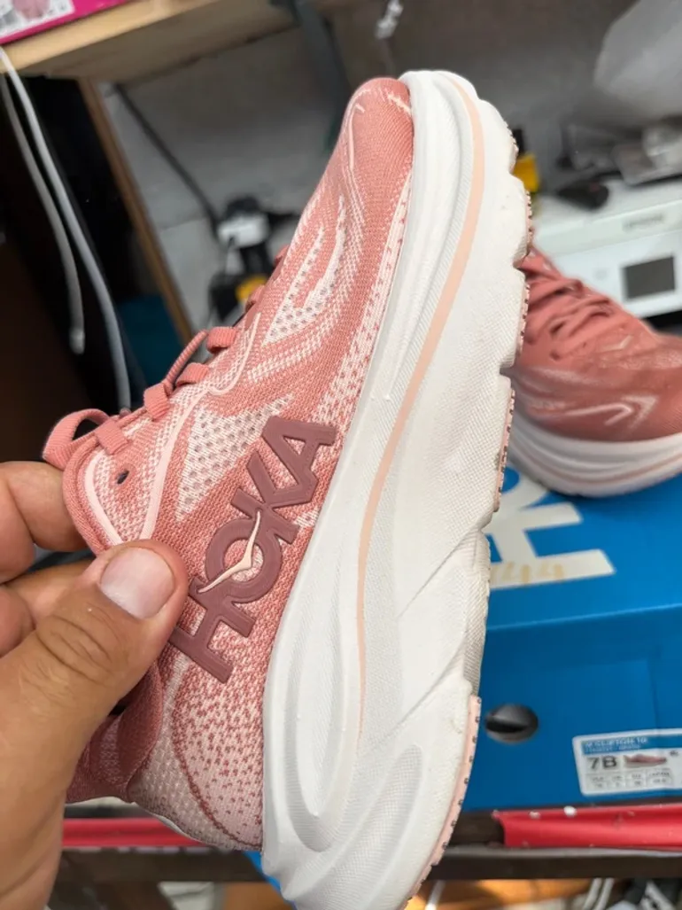 Brugt Hoka Scarpe bike — billede 6 af 15