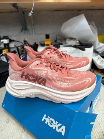 Brugt Hoka Scarpe bike — billede 3 af 15