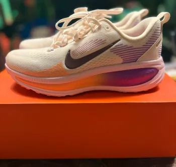 Gebrauchtes Nike Vomero 18 bike