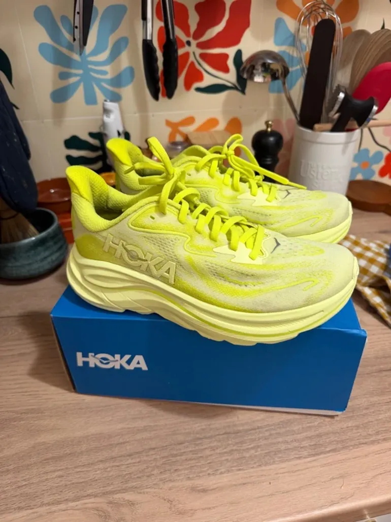 Tweedehands Hoka Clifton 10 bike — afbeelding 3 van 3