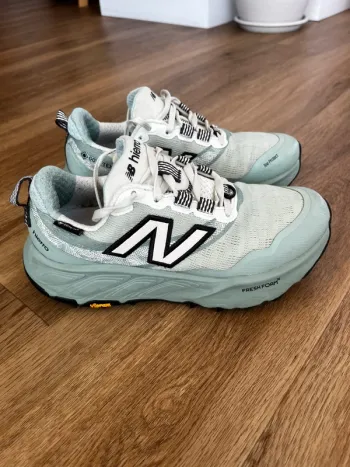 Gebrauchtes New Balance Fresh Foam Hierro bike — Bild 2 von 5