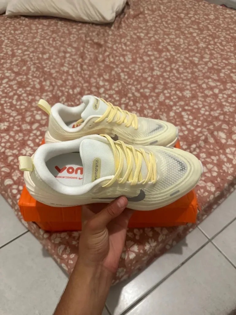 Nike Vomero Plus bike usato — immagine 2 di 5