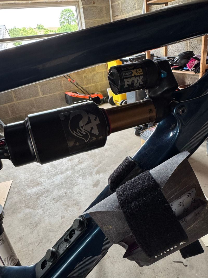 Gebrauchtes Fox Float X2 Factory 2023 Rear Suspension