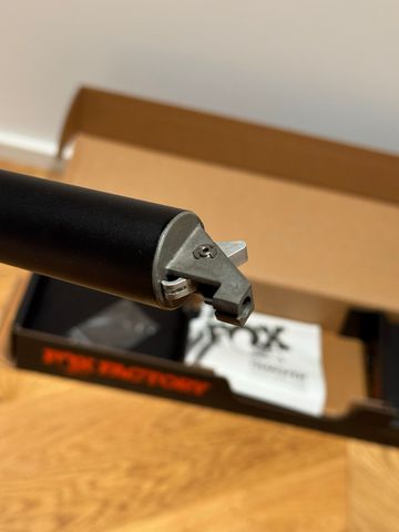 Fox Transfer Factory 30.9 200mm bike usato — immagine 11 di 12