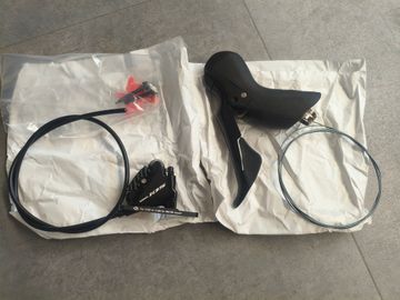 Shimano 105 ST-R7020 Front Disc Brake Lever Brakes usato