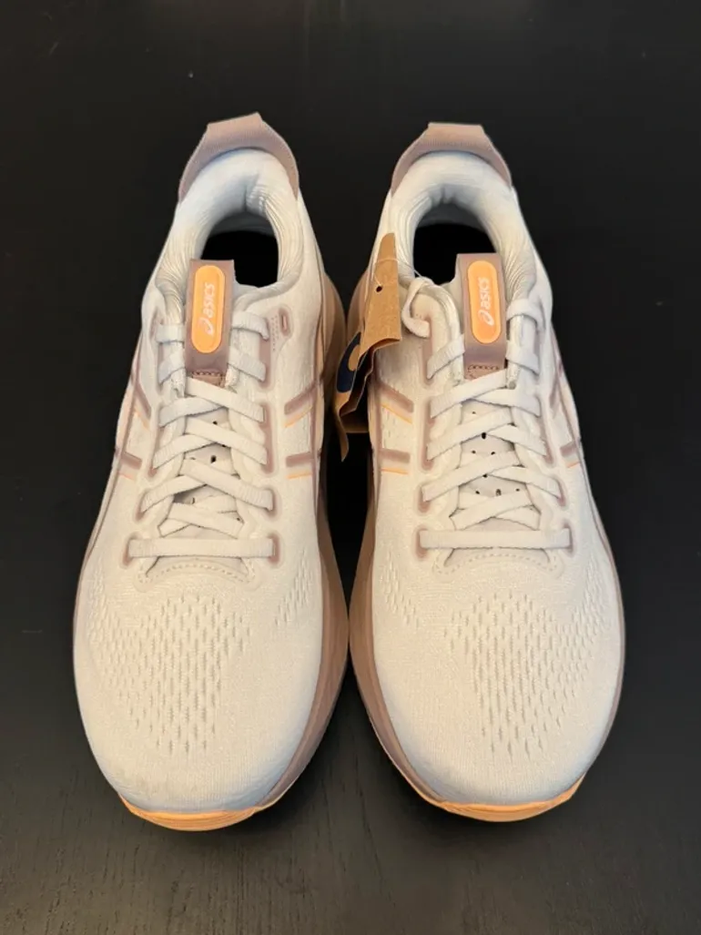 Used Asics Gel Kayano 32 bike — image 2 of 12