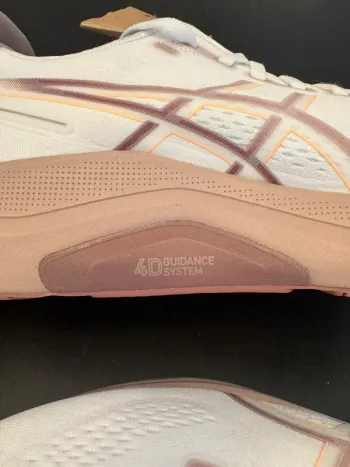 Used Asics Gel Kayano 32 bike — image 11 of 12