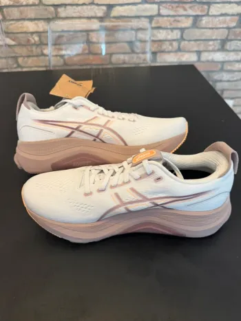 Used Asics Gel Kayano 32 bike — image 12 of 12