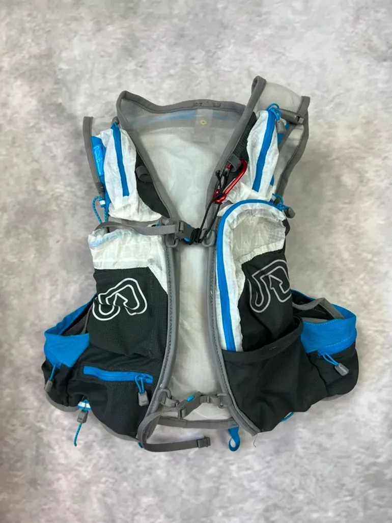 Käytetty Ultimate Direction PB Adventure Vest 3.0 Peter Bakwin Edition bike — kuva 11 / 15