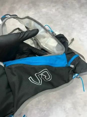 Käytetty Ultimate Direction PB Adventure Vest 3.0 Peter Bakwin Edition bike — kuva 12 / 15