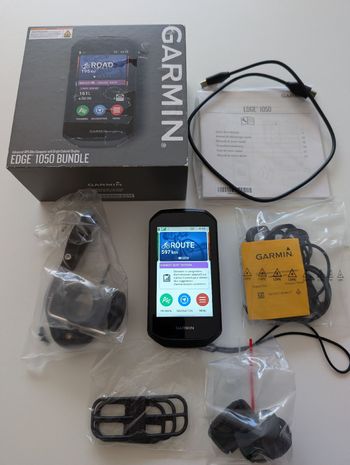 Garmin Edge 1050 quasi neuf + speed & cadence sensor 2025 bike de segunda mano