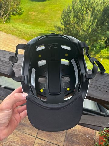 Used POC Crane MIPS Helmet bike — image 3 of 3
