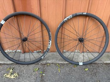 Używany Dt Swiss E1800 Wheel Pair bike — zdjęcie 5 z 5