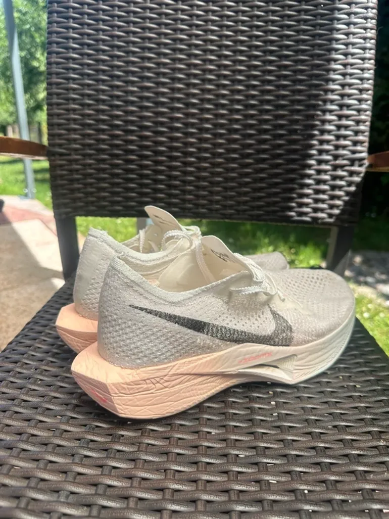 Used Nike Air Zoom Vaporfly 3 bike — image 10 of 11