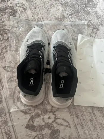 Brugt On Running On Sneaker bike — billede 3 af 4