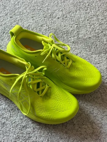 Used Asics GEL-Nimbus 25 bike