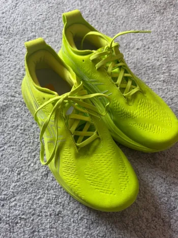 Used Asics GEL-Nimbus 25 bike — image 2 of 15