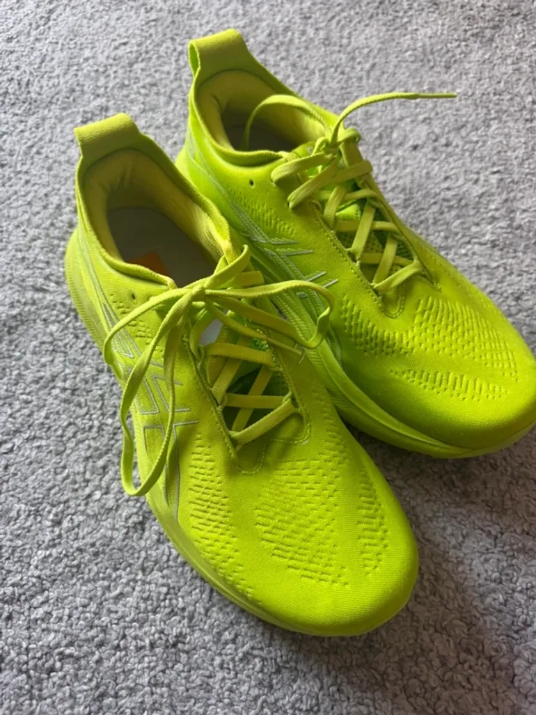 Used Asics GEL-Nimbus 25 bike — image 2 of 15