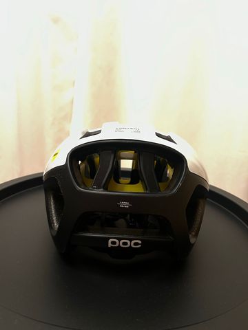 Tweedehands POC Octal X MIPS Helmet bike — afbeelding 4 van 10