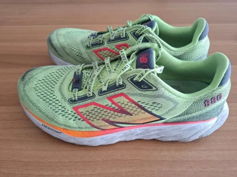 Brugt New Balance 880 Deejay10 2024 bike — billede 3 af 3