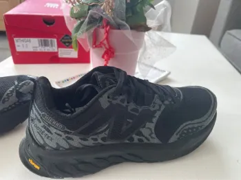 Brugt New Balance Fresh Foam X Hierro v8 Gore-Tex bike — billede 3 af 11