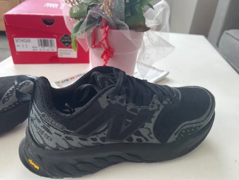 Brugt New Balance Fresh Foam X Hierro v8 Gore-Tex bike — billede 3 af 11