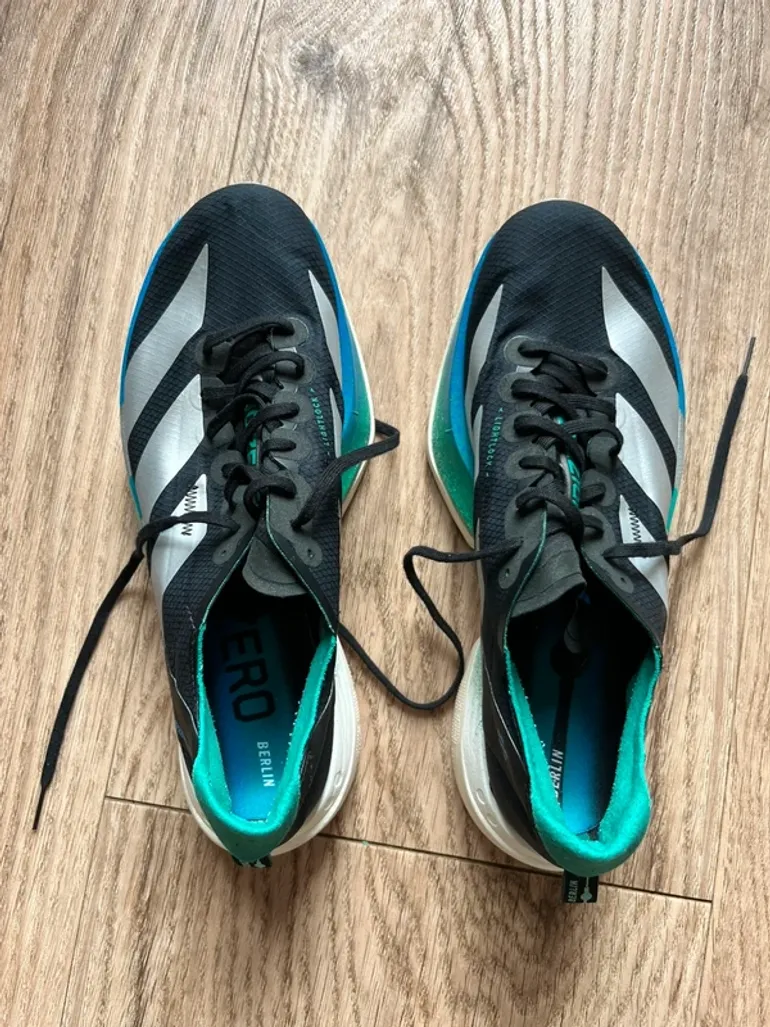 Pro Adizero Adios 4 bike d'occasion — image 4 sur 6