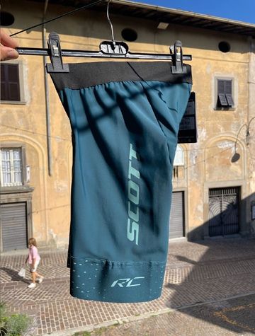 Scott RC Pro Shorts 2025 bike d'occasion — image 3 sur 6