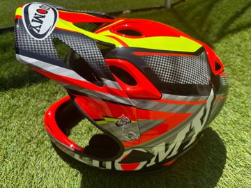 Suomy Jumper Carbon Helmet bike usato — immagine 1 di 6
