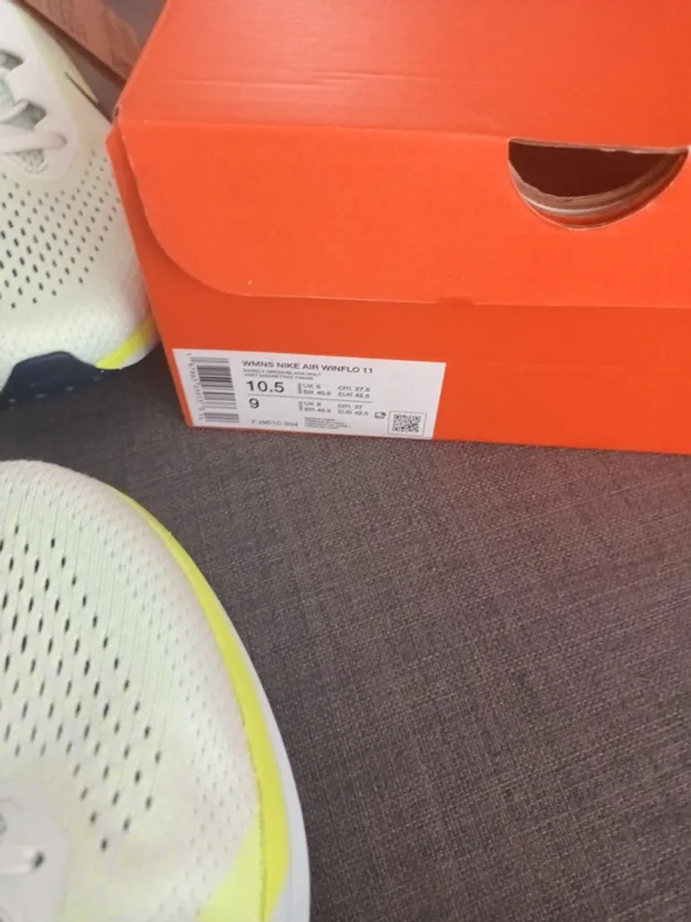 Used Nike wmns winflo 11 bike — image 8 of 8