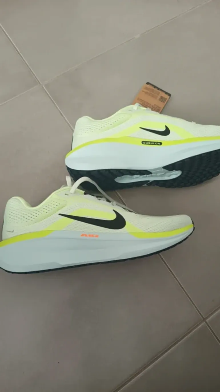 Used Nike wmns winflo 11 bike — image 5 of 8