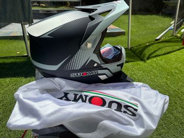 Used Suomy Extreme Helmet bike — image 1 of 4