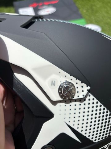 Used Suomy Extreme Helmet bike — image 4 of 4