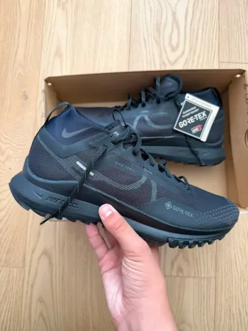Used Pegasus Nike React Trail 4 GTX V2 bike