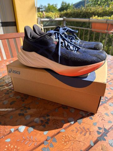 Brugt Asics dynablast 5 2025 bike — billede 1 af 8