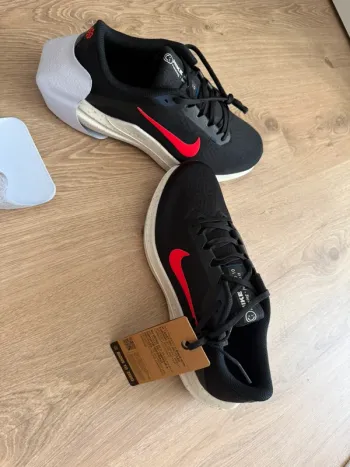 Brugt Nike Air Winflo 10 bike — billede 4 af 9