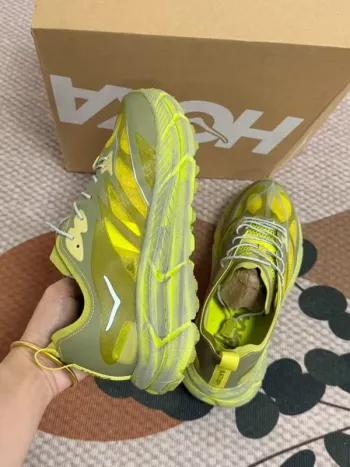 Hoka Satisfy x Running Shoes bike d'occasion — image 5 sur 8