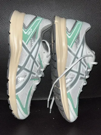 Gebrauchtes Asics Running Shoes bike — Bild 2 von 3