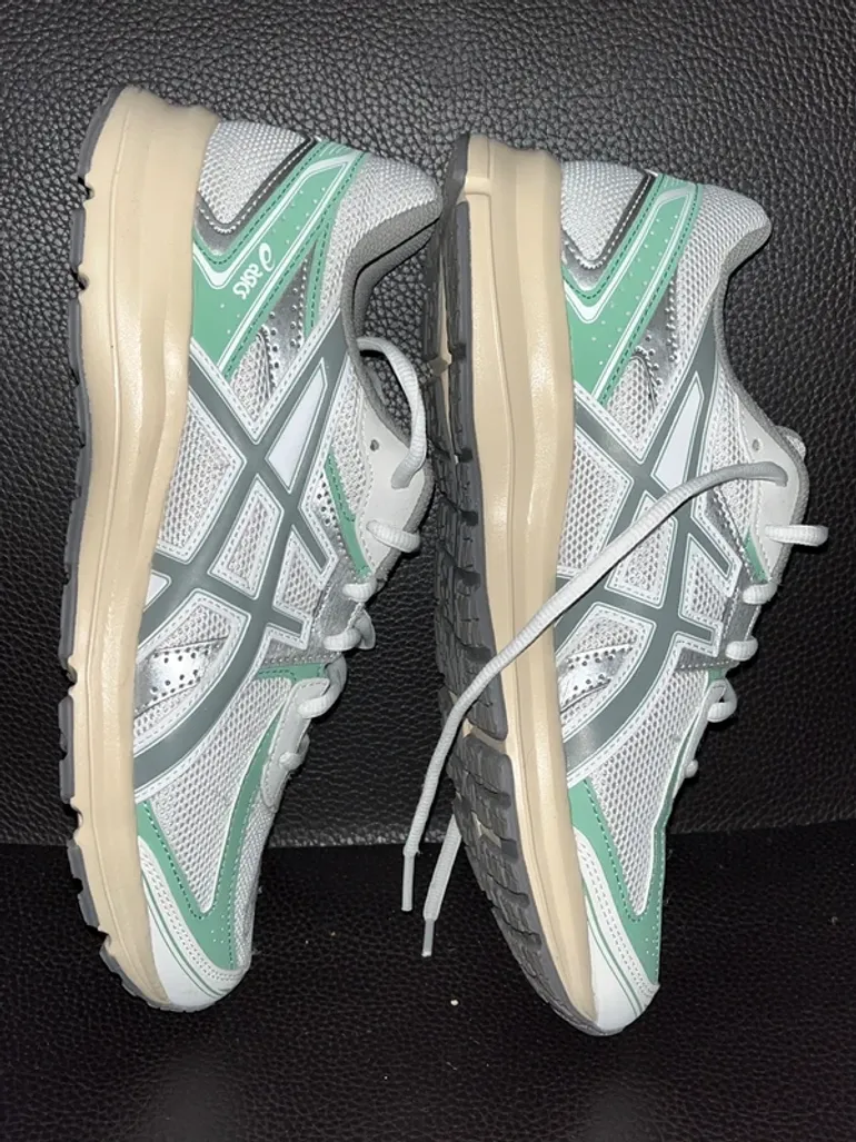 Gebrauchtes Asics Running Shoes bike — Bild 2 von 3