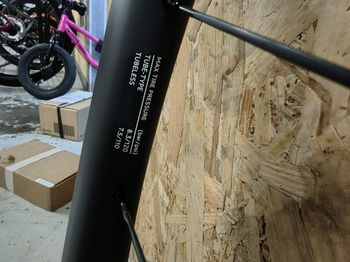 Brugt OQUO RP 45 TEAM Wheelset 2026 bike — billede 4 af 9