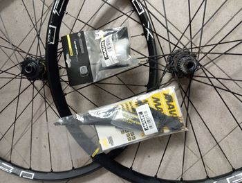 Used Mavic E-Deemax S30 Wheels 2024 bike — image 8 of 8