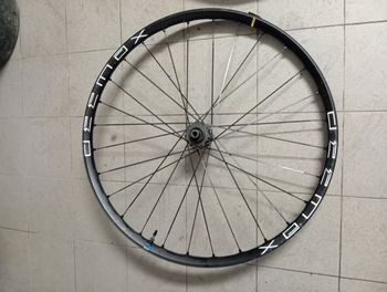 Used Mavic E-Deemax S30 Wheels 2024 bike — image 2 of 8