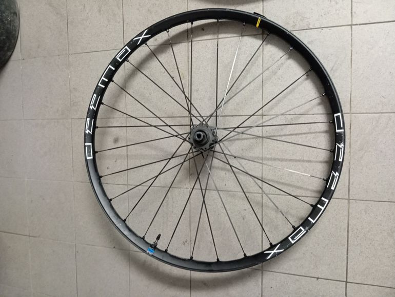Used Mavic E-Deemax S30 Wheels 2024 bike — image 2 of 8