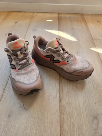 Brugt New Balance Hierro v9 bike