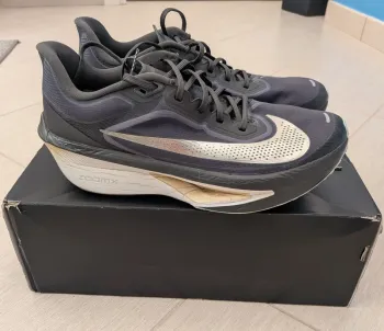 Used Nike Zoom Fly 6 bike