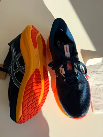 Używany Asics Gel Yasura bike — zdjęcie 2 z 4