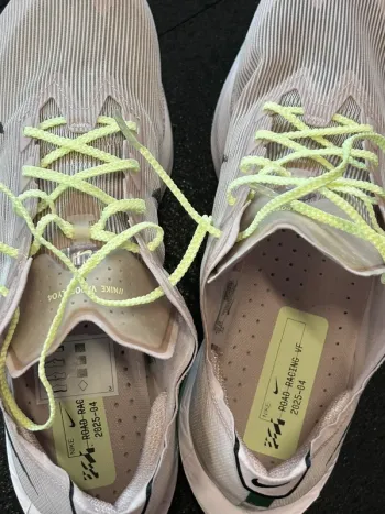Gebrauchtes Nike ZoomX Vaporfly Next% 4 bike — Bild 4 von 6