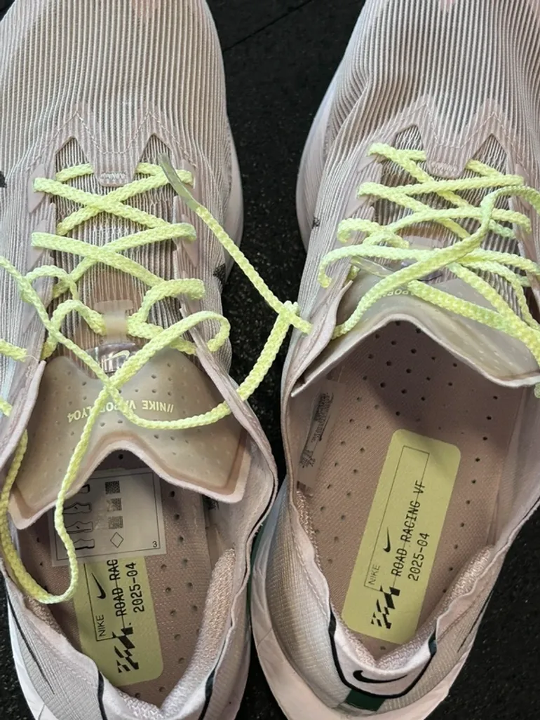 Gebrauchtes Nike ZoomX Vaporfly Next% 4 bike — Bild 4 von 6