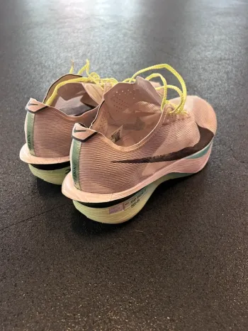 Gebrauchtes Nike ZoomX Vaporfly Next% 4 bike — Bild 2 von 6