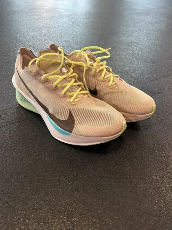 Used Nike ZoomX Vaporfly Next% 4 bike